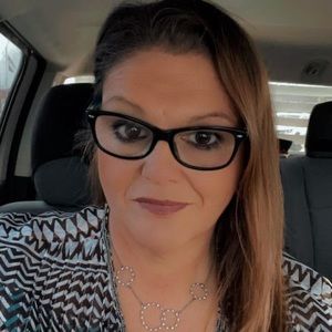 Meet your Posher, Cecelia